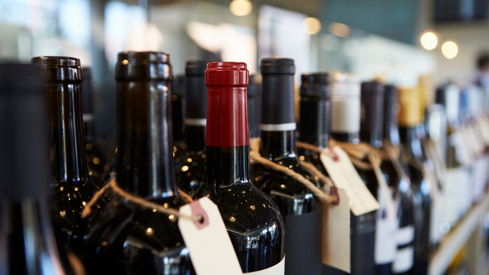Wine and beer shopping in Calais for British visitors